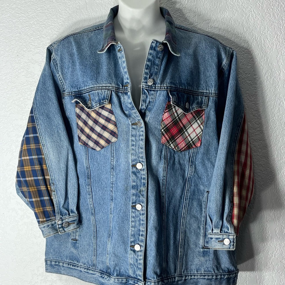 Cute 90s feel Flannel and denim, Jean jacket coat from Venezia jeans size 18/20